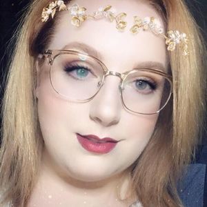 Meet your Posher, Iesha